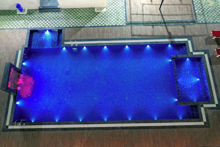 Pool 28 of 42