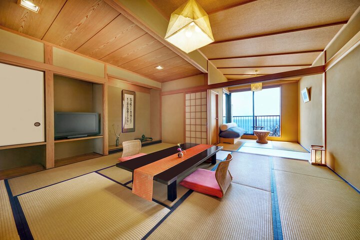 Room 5 of 60