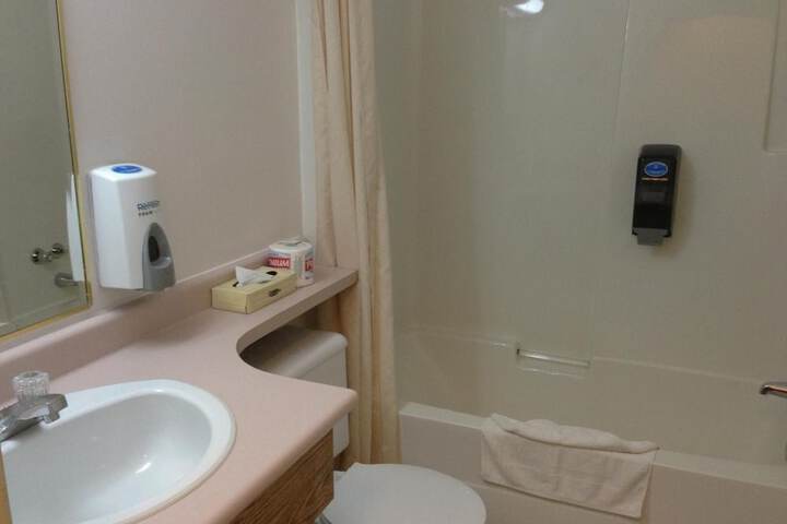 Room 35 of 46