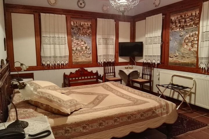 Room 19 of 94