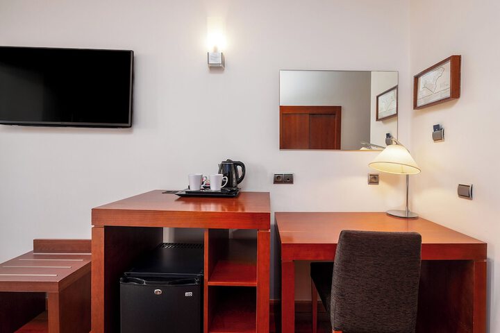 Room 11 of 59