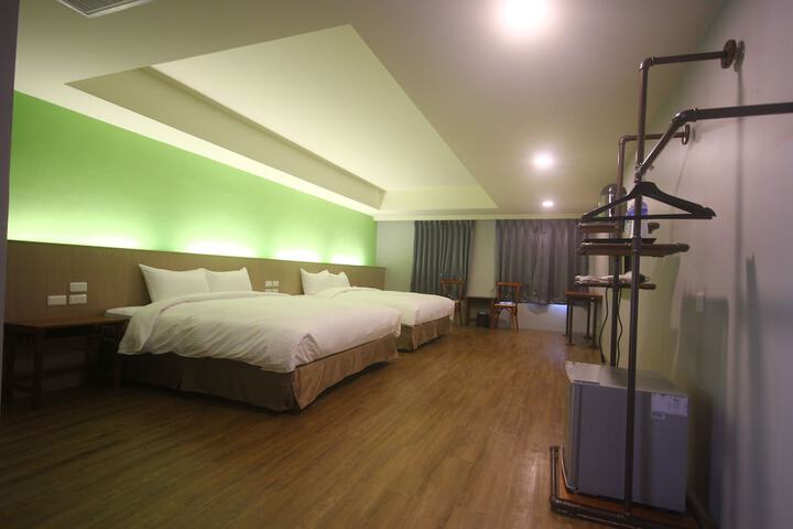 Room 25 of 45