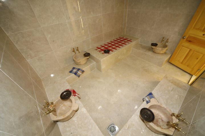 Room 18 of 35