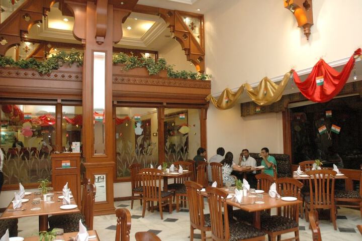 Dining 76 of 113