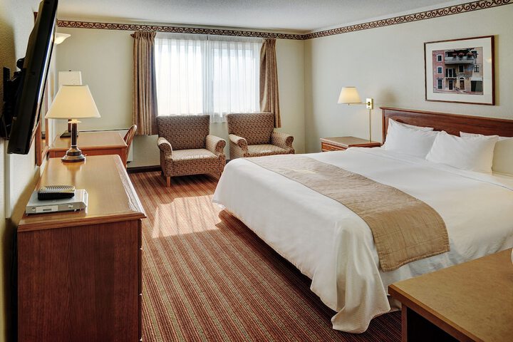 Room 10 of 20
