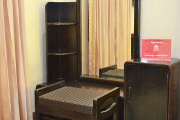 Room 15 of 23