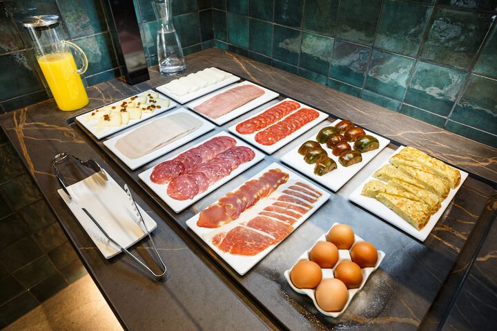 Breakfast/Coffee Service 49 of 60