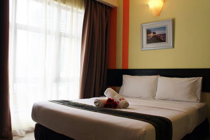 Room 15 of 48