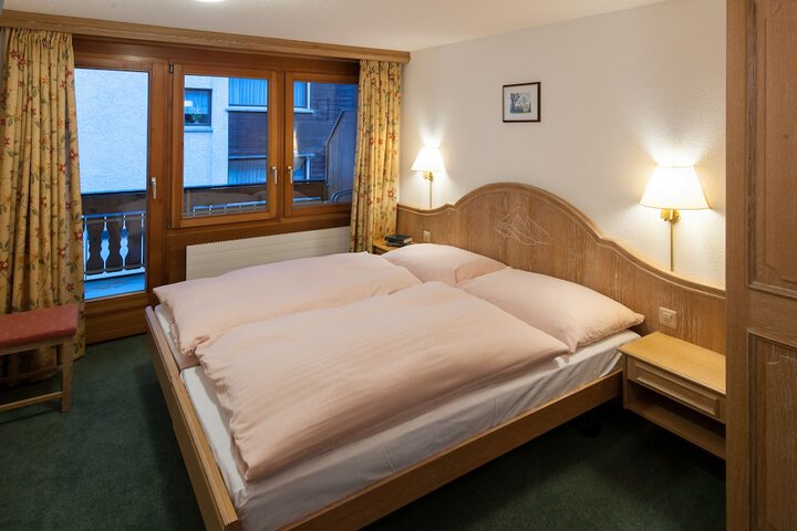 Room 6 of 56