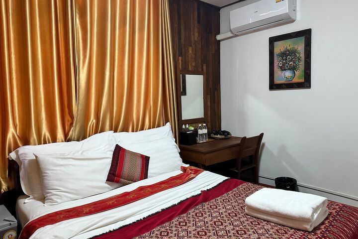 Room 42 of 86