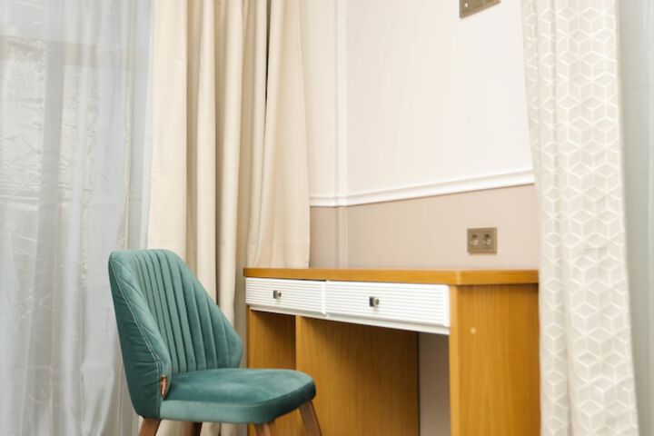 Room 11 of 20