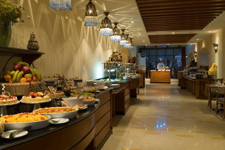 Dining 46 of 68