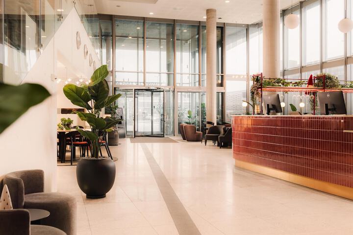 Guest Lobby
