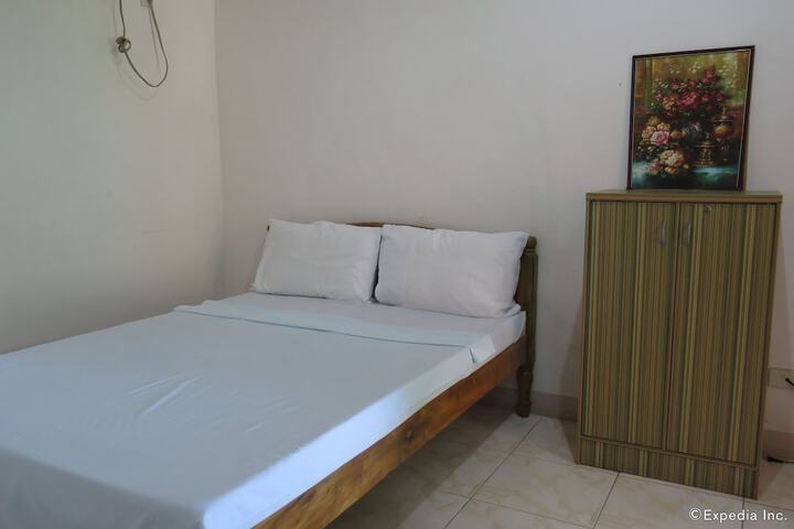 Room 3 of 24