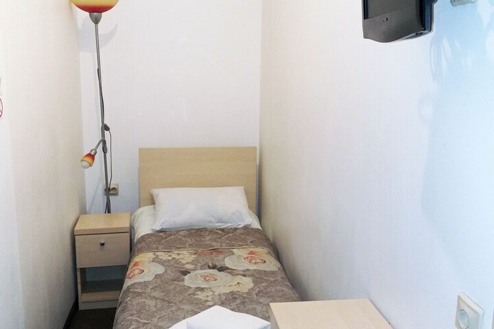 Room 25 of 57