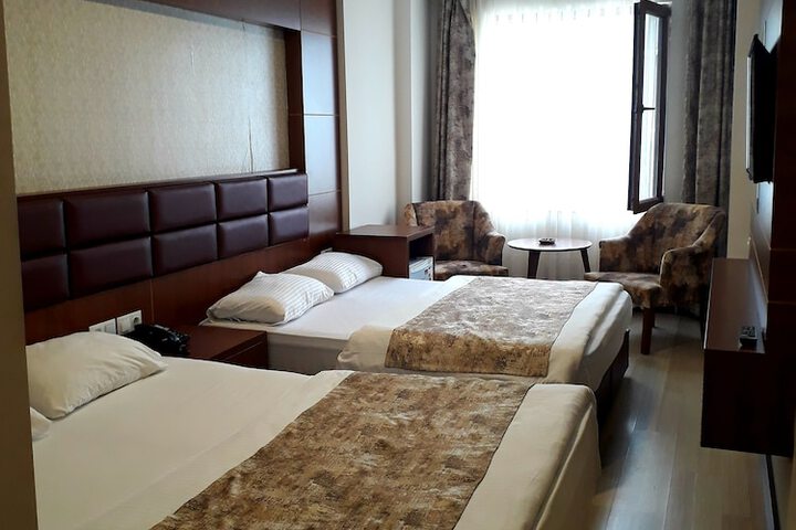 Room 11 of 29