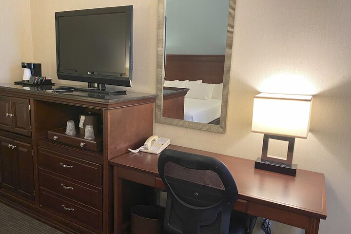 Room 13 of 50