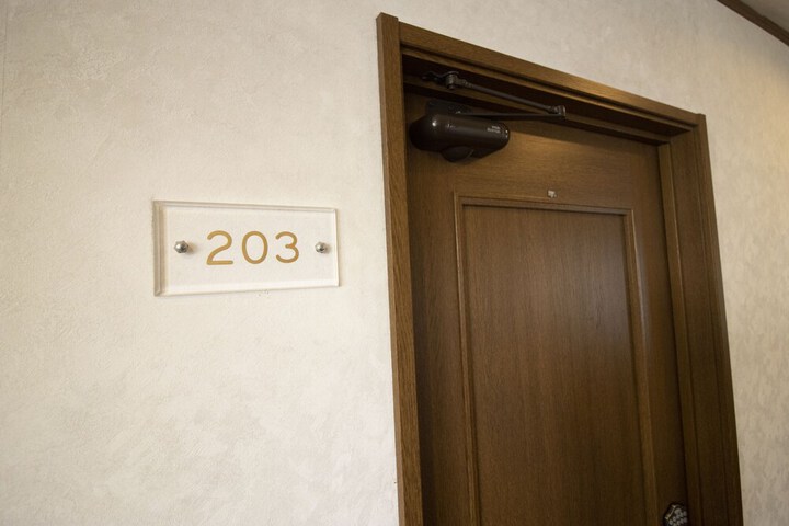 Room 19 of 34
