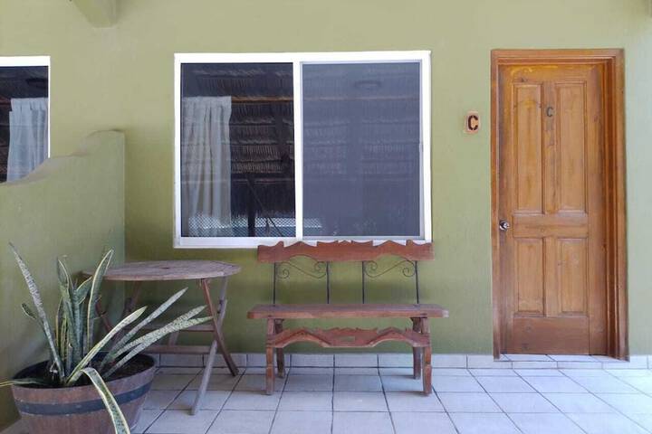 Room 6 of 33