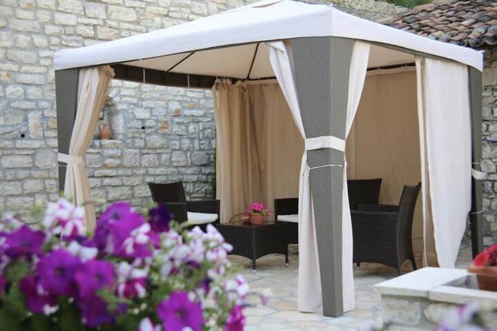 Terrace/Patio 7 of 20
