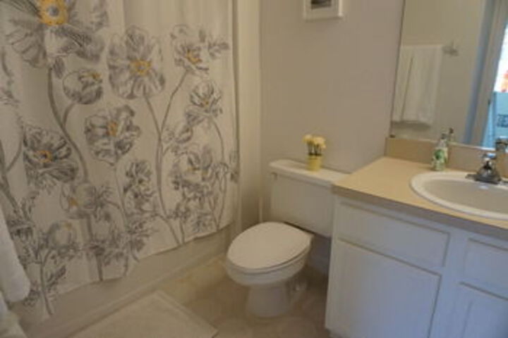 Room 28 of 268
