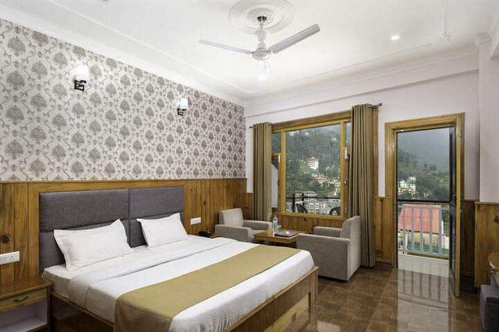 Room 18 of 35