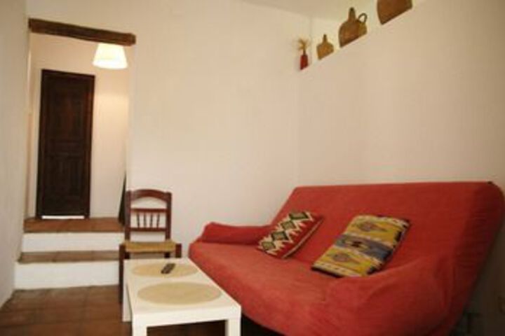 Room 9 of 12