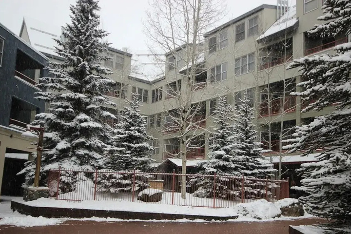 Silver Mill 8212