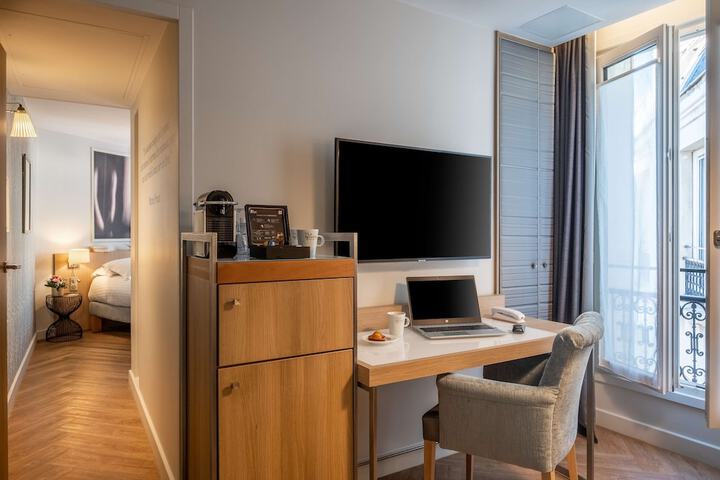 Room 15 of 72