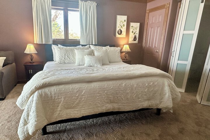 Room 8 of 37