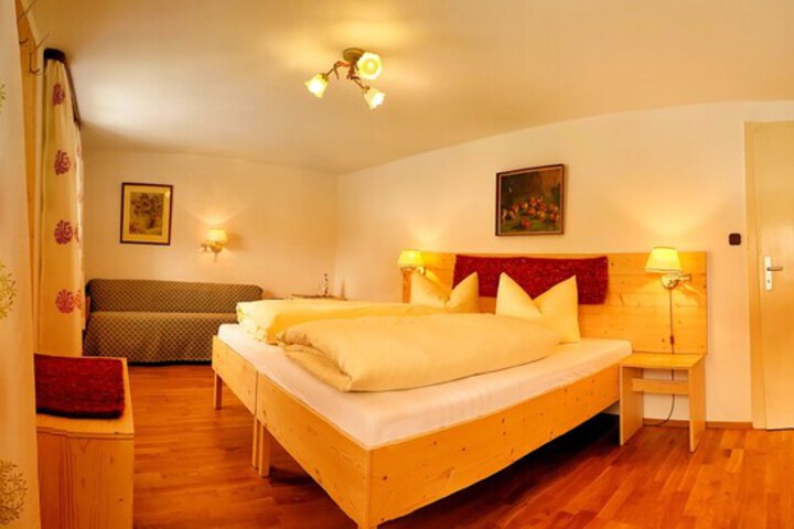 Room 25 of 58
