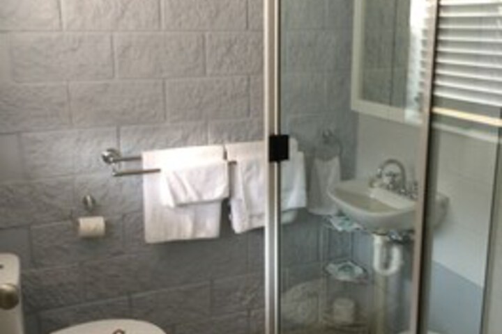 Room 13 of 31