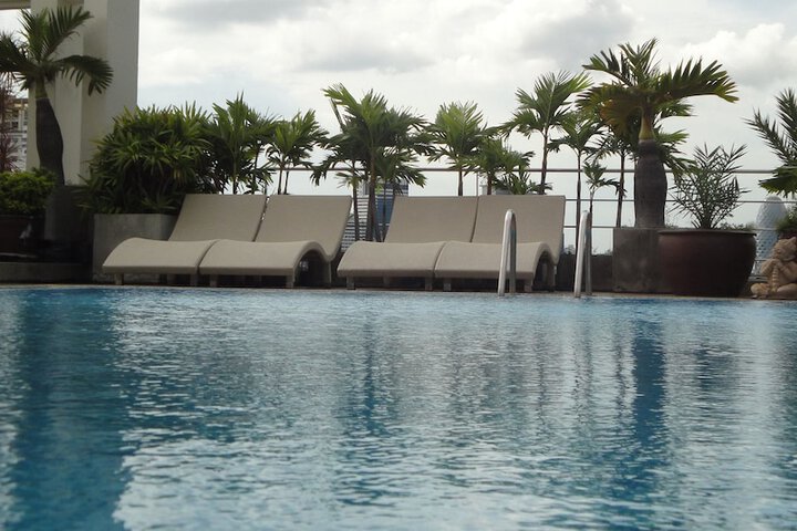 Pool 88 of 195