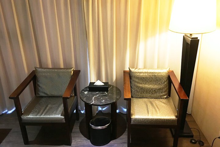 Room 8 of 50