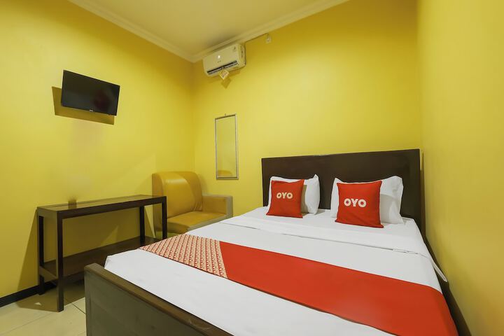 OYO 92483 Hotel Kirana