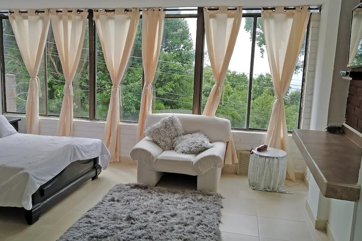 Room 2 of 13