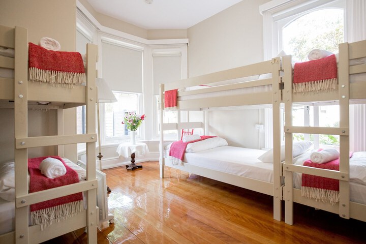 Room 3 of 29