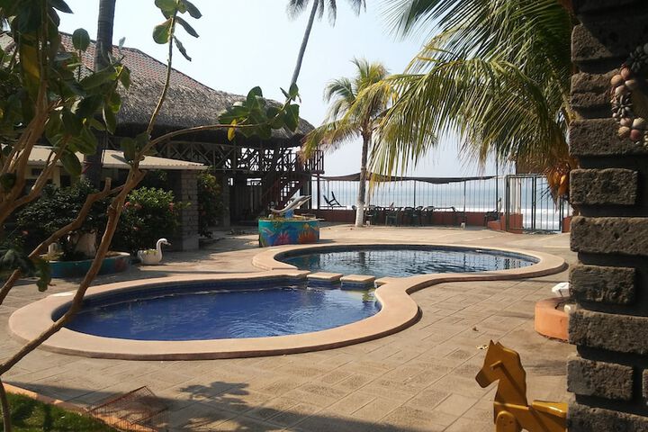 Pool Hotel
