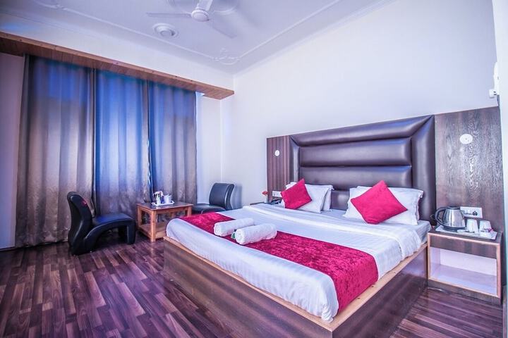 Room 6 of 29