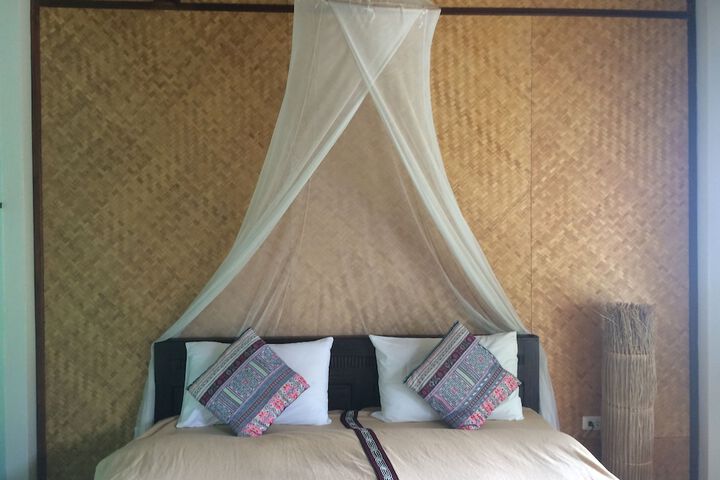 Room 12 of 33