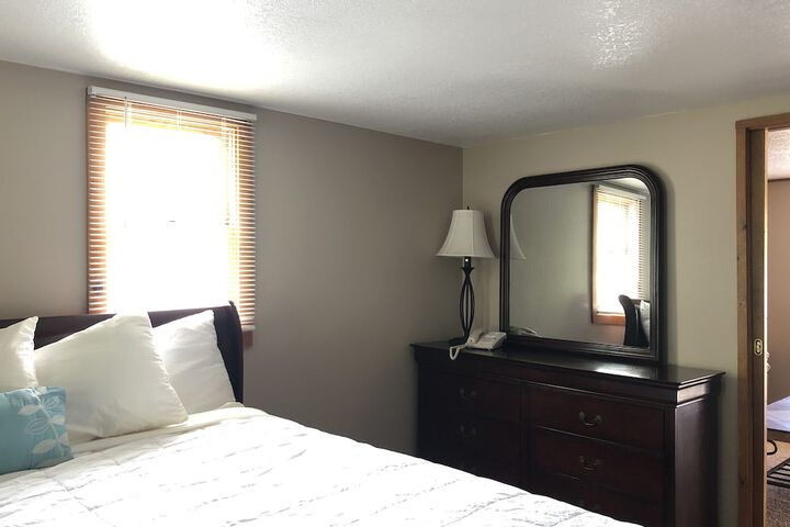 Room 18 of 97