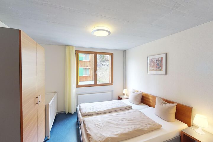 Room 5 of 35