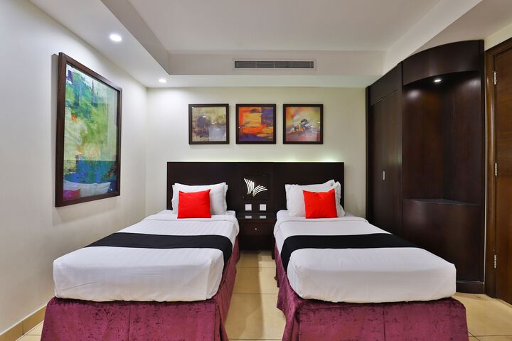 Room 14 of 24
