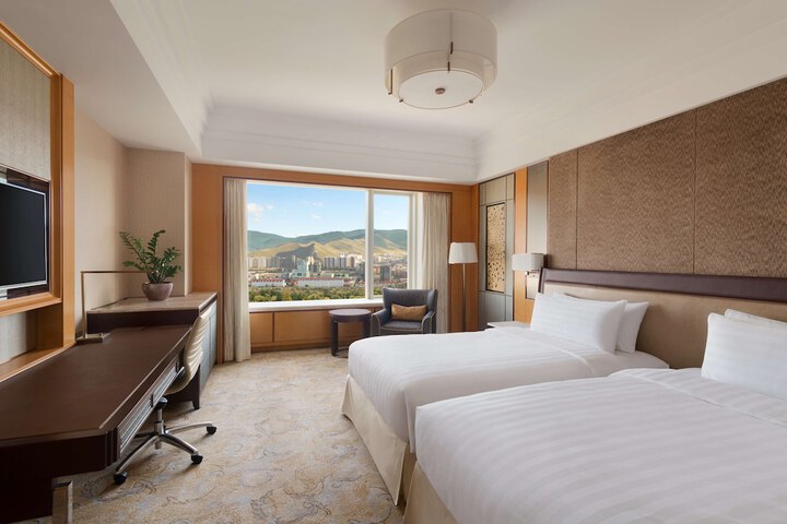 Room 12 of 46