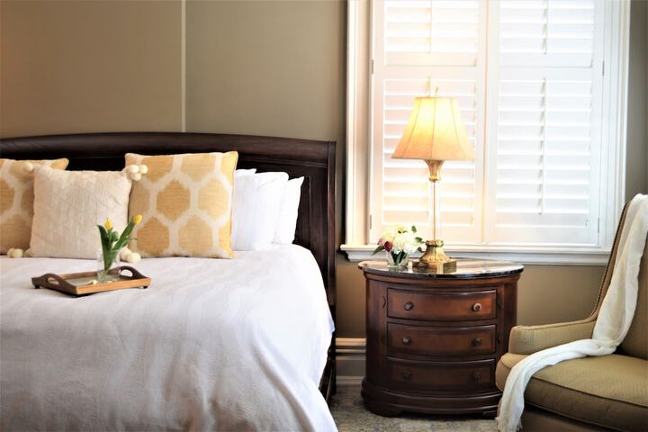 Room 21 of 227