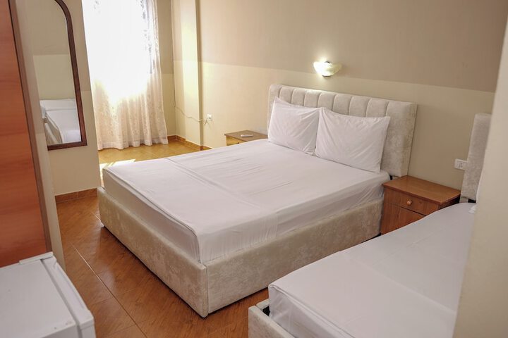Room 15 of 85