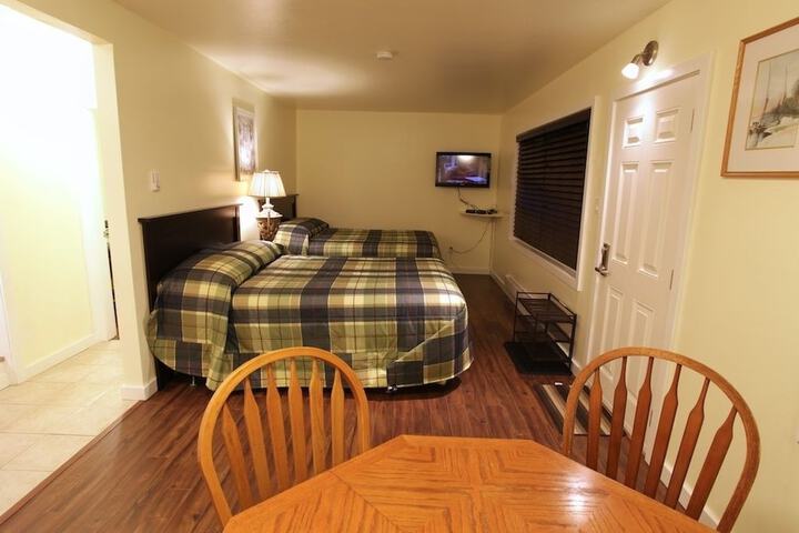 Room 6 of 51