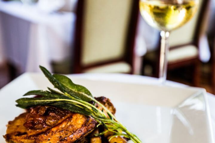 Dining 80 of 103