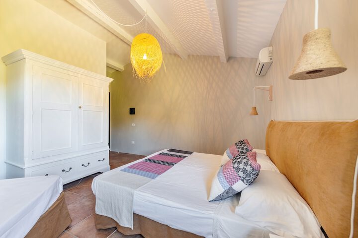 Room 13 of 51