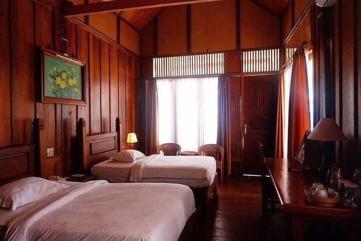 Room 3 of 39